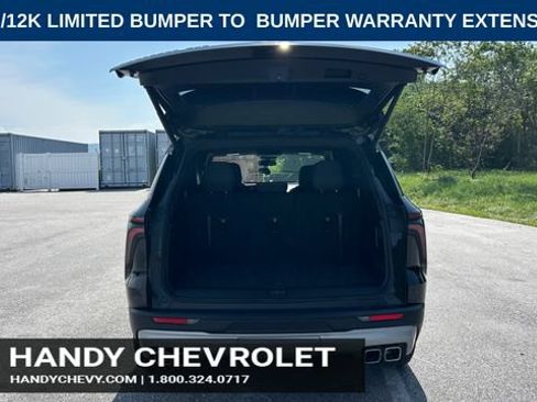 Certified 2025 Chevrolet Traverse LT w/ Driver Confidence Package AWD/4WD image 5