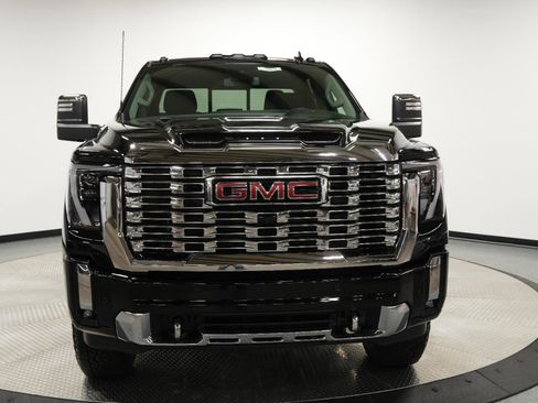 New 2026 GMC Sierra 2500 Denali image 2