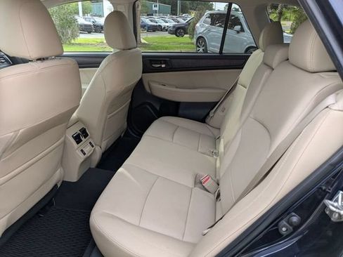 Used 2018 Subaru Outback 2.5i Limited AWD/4WD image 30