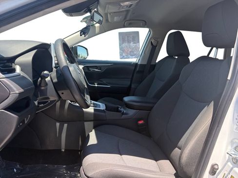 Used 2024 Toyota RAV4 XLE FWD image 10