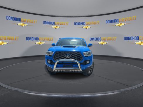 Used 2021 Toyota Tacoma TRD Sport w/ Technology Package image 6