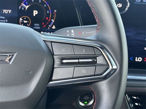 Used 2025 Chevrolet Suburban RST image 24