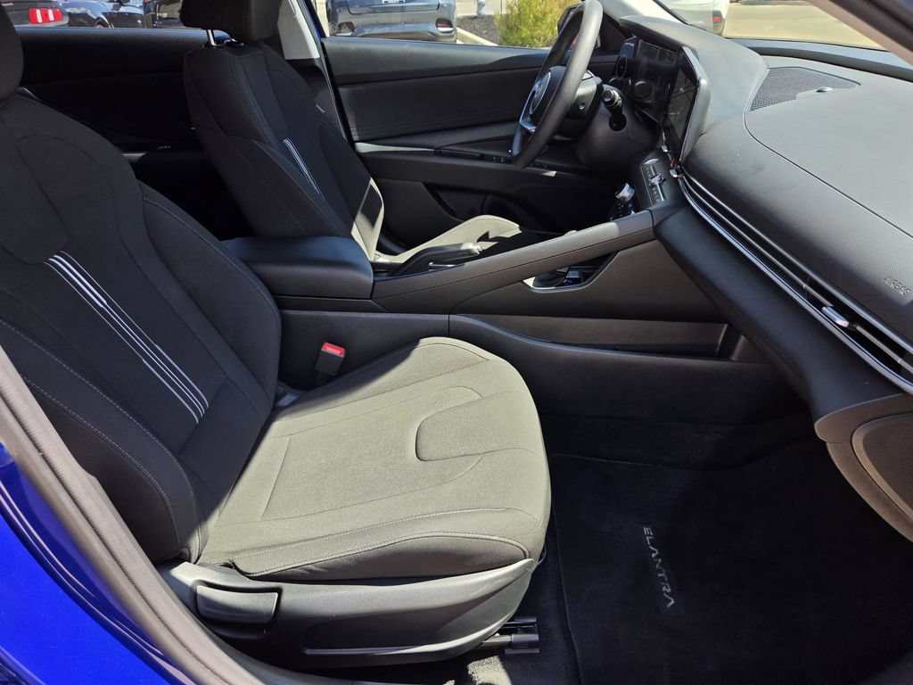 Used 2024 Hyundai Elantra SEL FWD image 8