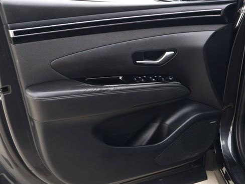 Used 2022 Hyundai Tucson SEL w/ Convenience + Premium Package FWD image 14