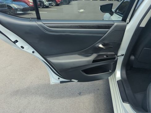 Used 2025 Lexus ES 350 w/ Premium Package FWD image 28