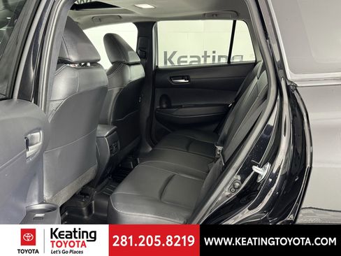 Certified 2024 Toyota Corolla Cross XLE image 17