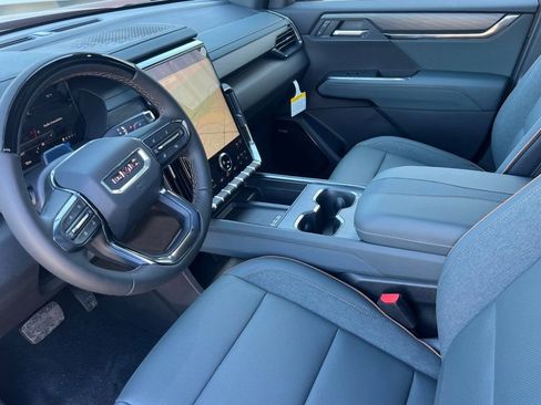 New 2026 GMC Acadia AT4 w/ Super Cruise Package AWD/4WD image 7