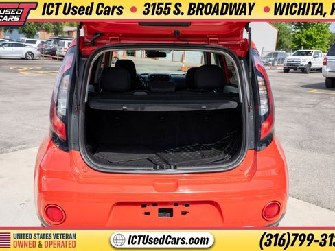 Used 2018 Kia Soul + FWD image 3