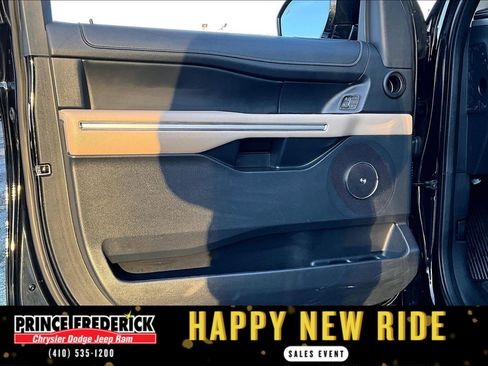 Used 2024 Ford Expedition Max Limited image 20