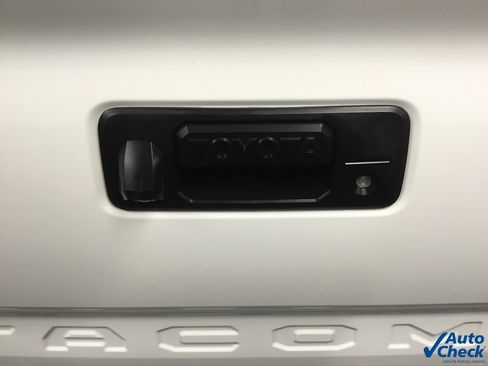 Used 2021 Toyota Tacoma SR5 image 13