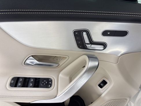 Used 2023 Mercedes-Benz CLA 250 image 17