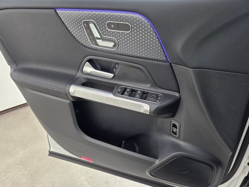New 2026 Mercedes-Benz GLB 250 image 16