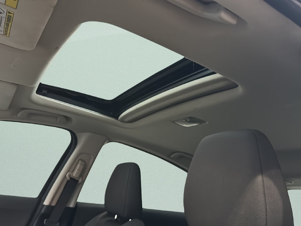 Used 2021 Honda HR-V EX image 17