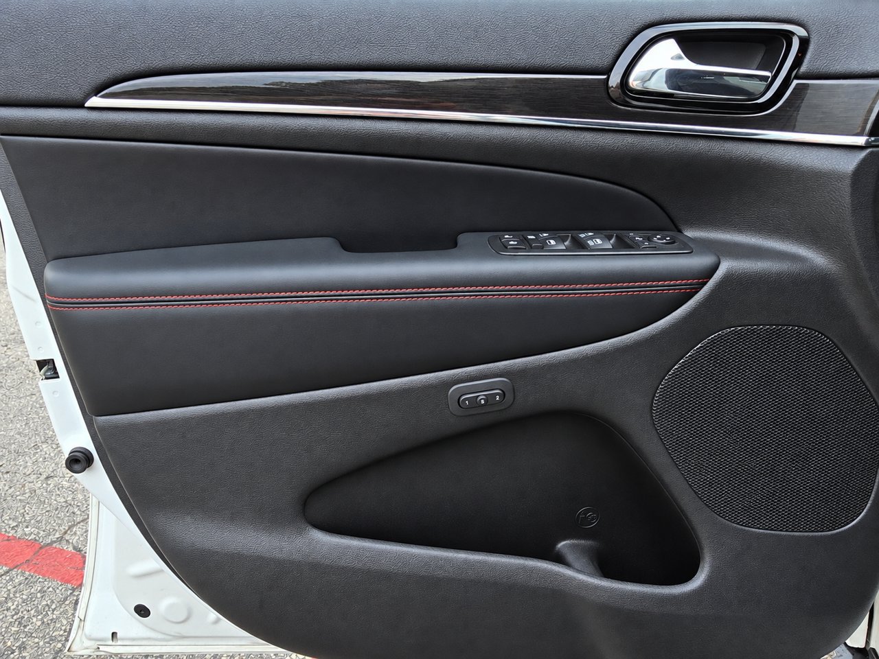 Used 2019 Jeep Grand Cherokee Trailhawk AWD/4WD image 14