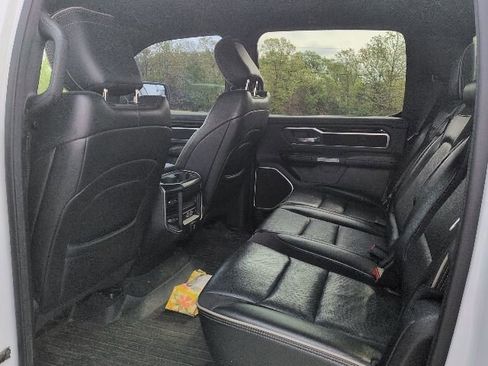 Used 2020 RAM 1500 Laramie AWD/4WD image 6