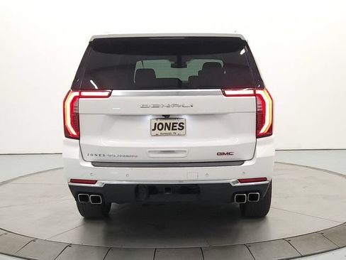 Used 2025 GMC Yukon XL Denali AWD/4WD image 7