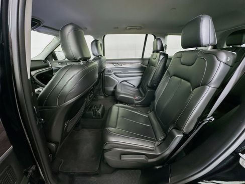 Used 2023 Jeep Grand Cherokee L Limited image 29