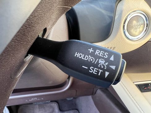 Used 2017 Lexus ES 350 image 39