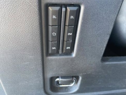 Used 2024 Ford Expedition Max XLT image 30