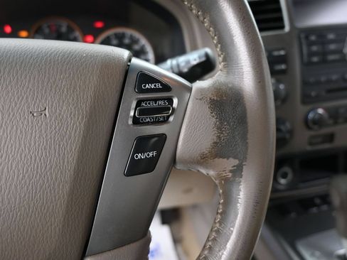 Used 2014 Nissan Armada SV AWD/4WD image 35