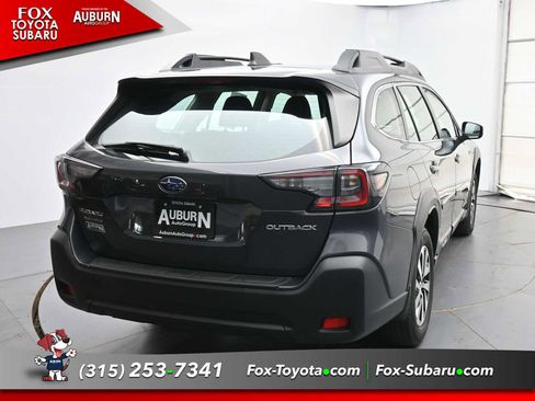 Used 2024 Subaru Outback AWD/4WD image 4
