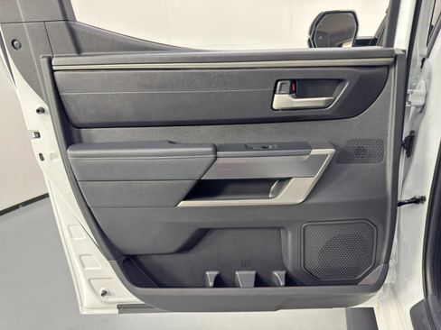 Used 2022 Toyota Tundra SR5 w/ SR5 Convenience Package image 39