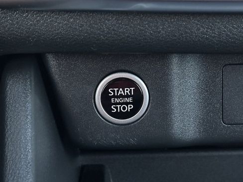 Certified 2023 Nissan Rogue SV image 34