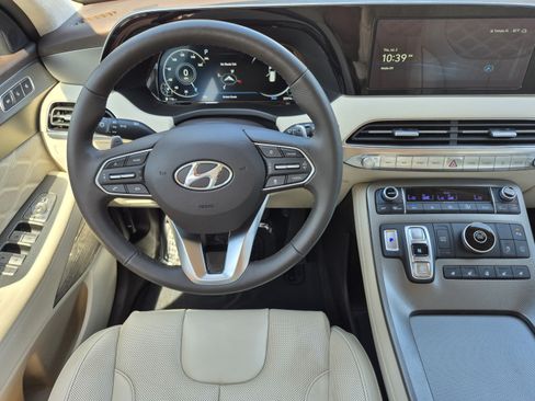 Used 2020 Hyundai Palisade Limited FWD image 12