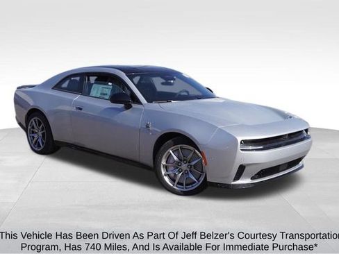 New 2025 Dodge Charger Daytona Scat Pack w/ Track Pack AWD/4WD image 1
