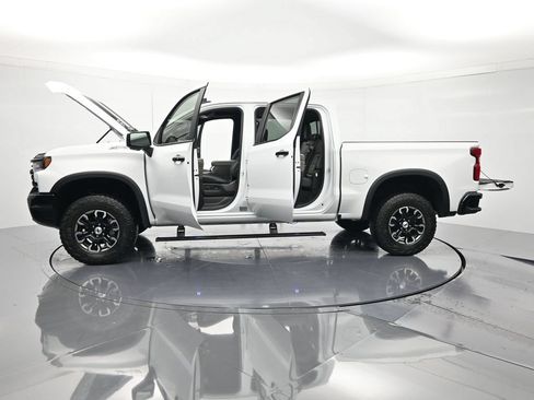 Used 2024 Chevrolet Silverado 1500 ZR2 w/ Technology Package AWD/4WD image 49