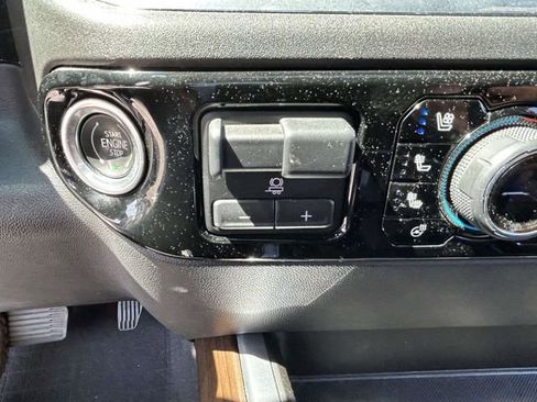 Used 2024 Chevrolet Silverado 1500 High Country image 22