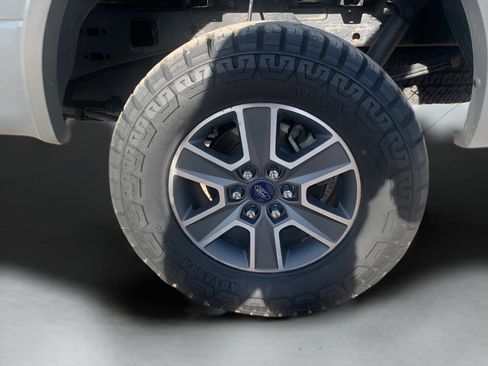 Used 2016 Ford F150 XLT w/ Equipment Group 302A Luxury image 20