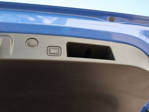 New 2026 GMC Terrain AT4 w/ Convenience Package III image 21