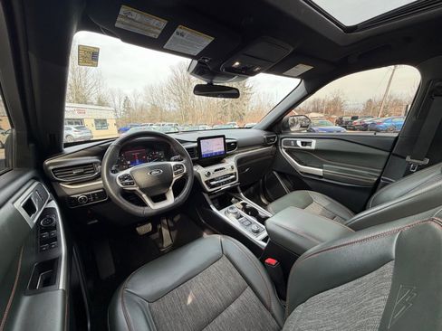Used 2023 Ford Explorer Timberline image 9