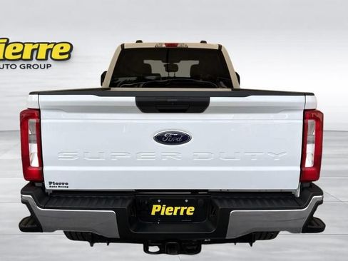 Used 2024 Ford F350 XLT w/ FX4 Off-Road Package AWD/4WD image 3