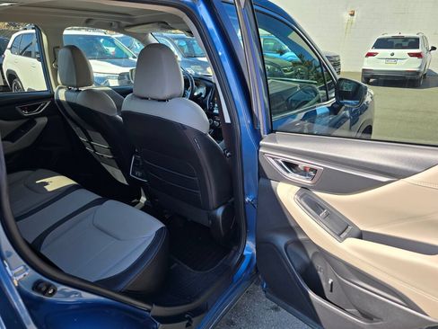 Used 2019 Subaru Forester Limited AWD/4WD image 13