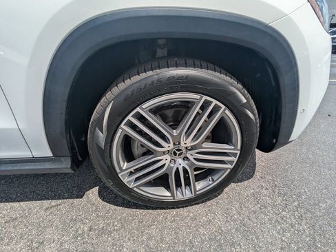 Certified 2024 Mercedes-Benz GLS 450 4MATIC image 24