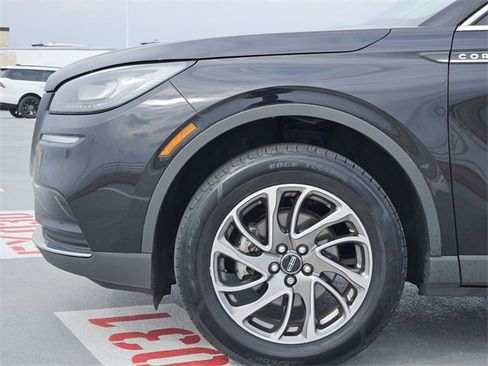 Certified 2022 Lincoln Corsair AWD w/ Equipment Group 101A image 9