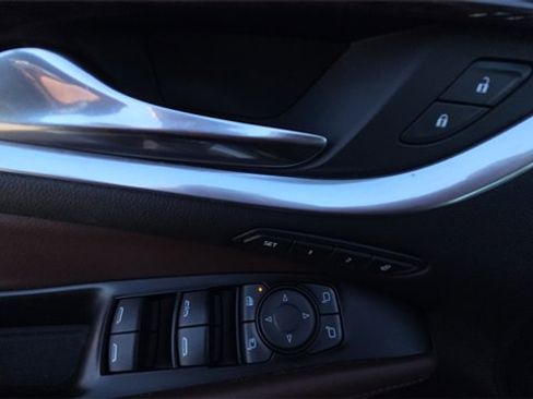 Used 2020 Buick Enclave Avenir w/ Avenir Technology Package image 32