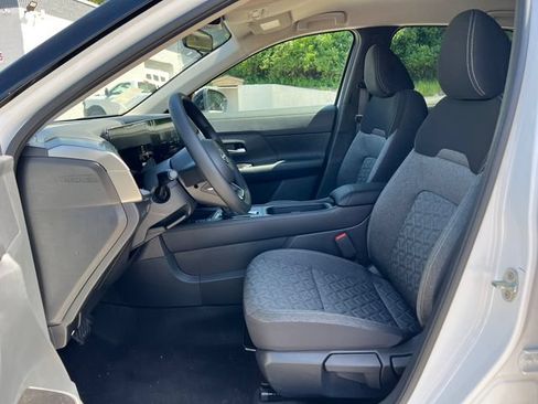 New 2026 Nissan Kicks SV w/ Cold Weather Package AWD/4WD image 3