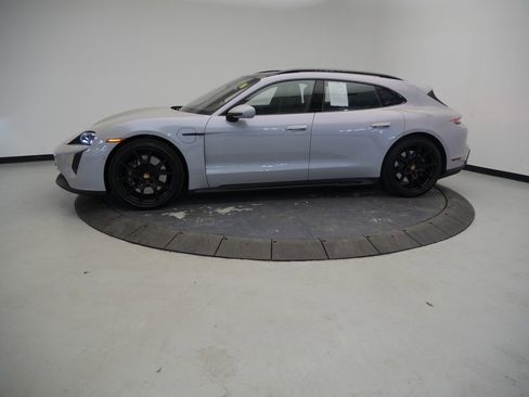 Certified 2023 Porsche Taycan GTS image 2