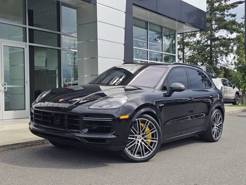 Used 2021 Porsche Cayenne Turbo S AWD/4WD image 1