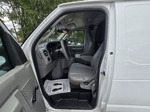 Used 2012 Ford E-150 and Econoline 150 RWD image 9