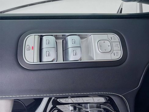 Used 2024 Mercedes-Benz G 63 AMG 4MATIC image 7
