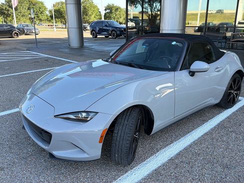 Used 2024 MAZDA MX-5 Miata Grand Touring RWD image 7