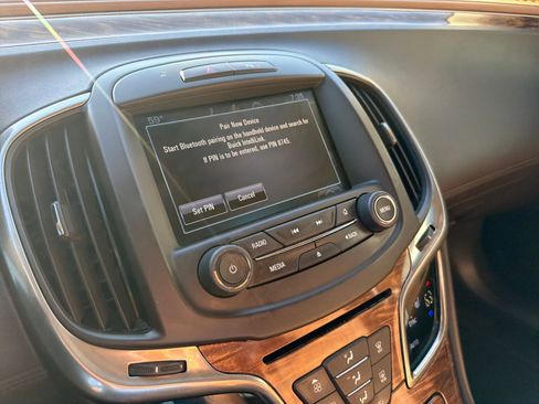 Used 2014 Buick LaCrosse Leather image 21