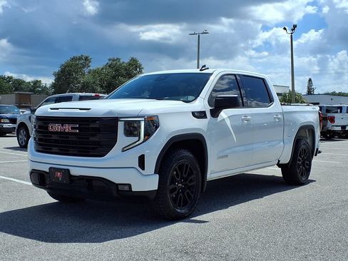 Used 2025 GMC Sierra 1500 Elevation AWD/4WD image 3