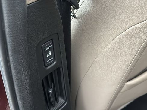 Used 2018 Honda Odyssey Touring image 31