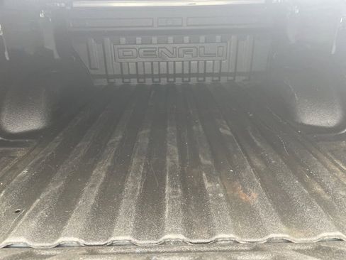 Used 2018 GMC Canyon Denali image 13