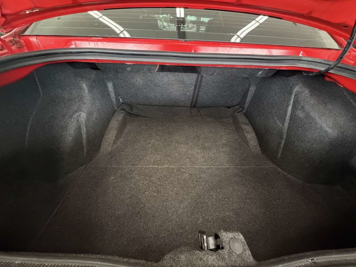 Used 2016 Dodge Challenger SRT Hellcat RWD image 25